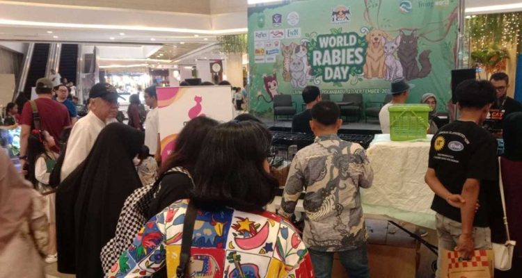 Layanan-Vaksinasi-Rabies-Gratis-di-Pekanbaru-Disambut-Antusias-Warga-(Dok.-Riau-In)