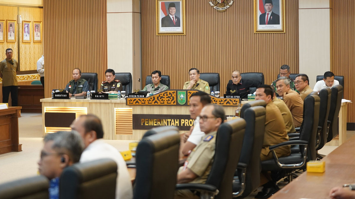 KemenHAM-RI-Terima-Laporan-Lapangan-soal-Penanganan-TNTN-(Dok.-Riau-Media-Center)
