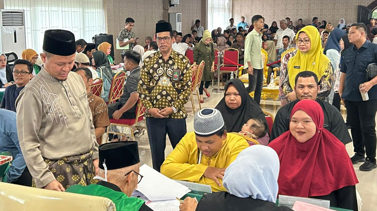 Wali-Kota-Pekanbaru,-Agung-Nugroho-menyaksikan-langsung-Sidang-Isbat-Nikah-yang-diselenggarakan-Pemko-Pekanbaru--(Dok.-Pemko-Pekanbaru)