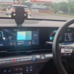 Hyundai-Kona-Electric-yang-masih-mempertahankan-tombol-fisik-pada-kendali-dashboard-(Dok.-Liputan6)