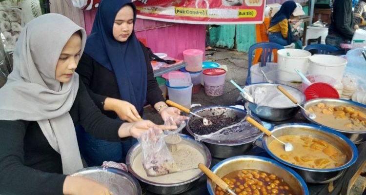Pasar-Ramadan-Jalal-WR-Supratman,-Pekanbaru,-Riau.(Dok.-Riau-Media-Center)