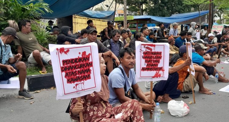 Aksi-penolakan-relokasi-warga-Pelalawan-dari-kawasan-Taman-Nasional-Tesso-Nilo-terus-berlanjut.-(Dok.-Riau-Aktual)