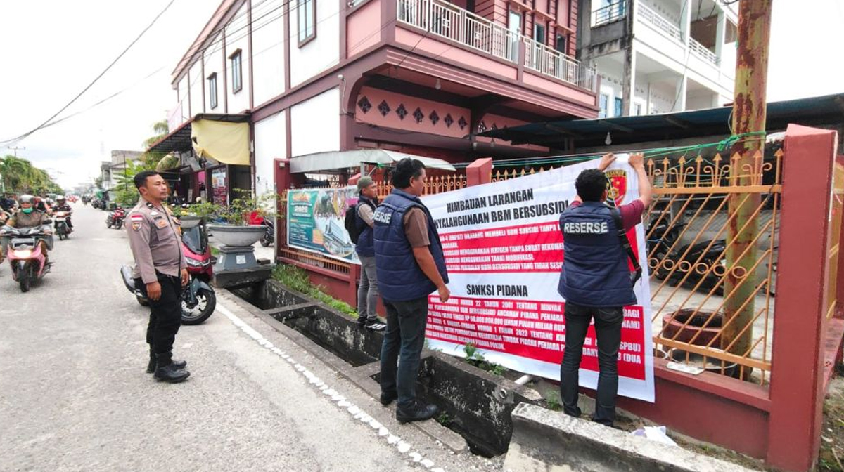 Polda-Riau-Perketat-Pengawasan-BBM-Bersubsidi,-Pasang-Imbauan-di-SPBU-(Dok.-Riau-Media-Center)