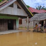 Banjir-akibat-luapan-Sungai-Kuantan-(Dok.-Riau-Media-Center)
