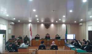Mantan-ajudan-gubernur-Riau,-Dahari-Iskandar-saat-menjalani-sidang-di-pengadilan-Tipikor-Pekanbaru.(Dok.-Riau-Aktual)