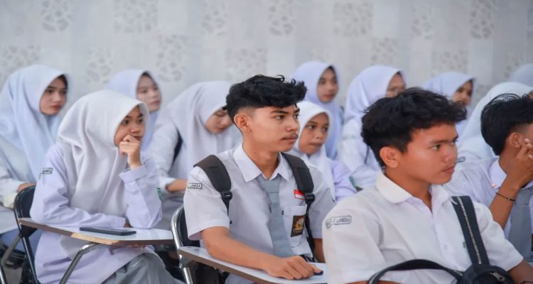 Ilustrasi-Siswa-siswi-SMA-SMK-(Dok.-Universitas-Samudera)