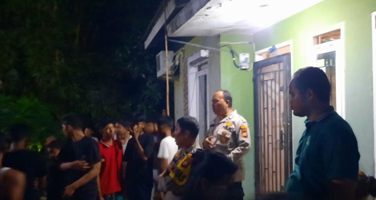 Pelaku-pocong-di-Kecamatan-Kulim,-Kota-Pekanbaru,-viral-dan-menjadi-perbincangan-di-media-sosial.-(Dok.-Riau-Aktual)