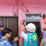 Pemko-Pekanbaru-dan-petugas-gabungan-melakukan-inspeksi-instalasi-listrik-di-salah-satu-rumah-warga-(Dok.-Riau-Aktual)