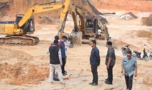 Pemprov-Riau-tinjau-sejumlah-Galian-C-di-Kabupaten-Kampar-(Dok.-Riau-Media-Center)