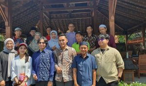 Perwakilan-Lembaga-Pariwisata-dan-Ekonomi-Kreatif-Pimpinan-Pusat-Muhammadiyah-dan-Masyarakat-Ekonomi-Syariah-(MES)-DIY