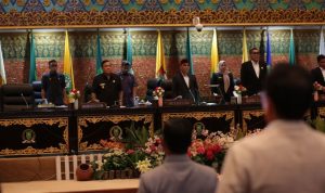 Sidang-Paripurna-DPRD-Riau-(Dok.-Riau-Media-Center)