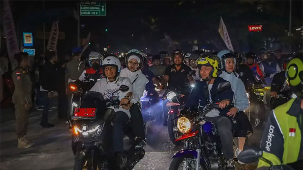 Wako-Pekanbaru-Agung-Nugroho-bersama-Wawako-dan-ribuan-warga-menggelar-Night-Ride-2026-(Dok.-Riaupos)
