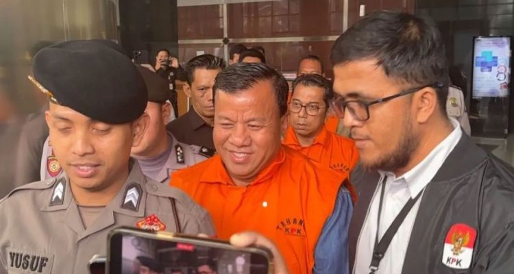Bupati-dan-Sekda-Kuansing-resmi-menjadi-tahanan-KPK-(Dok.-Antara)