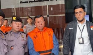 Bupati-dan-Sekda-Kuansing-resmi-menjadi-tahanan-KPK-(Dok.-Kompas)