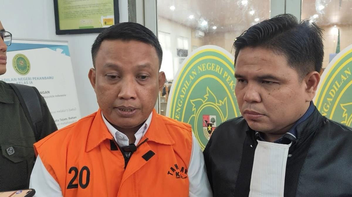 Dani-M-Nursalam-Ngaku-Ditawari-Uang-hingga-Rp3-Miliar-agar-‘Pasang-Badan’-(Dok.-RIau-Aktual)