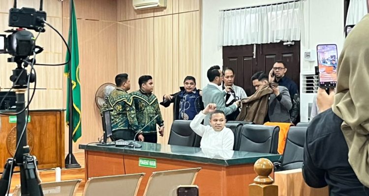 Gubernur-Riau-nonaktif-Abdul-Wahid-divonis-2-tahun-penjara-(Dok.-RIau-Aktual)