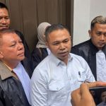 Gubernur-Riau-nonaktif-Abdul-Wahid-usai-menjalani-sidang-replik.-(Dok.-Riau-Aktual)