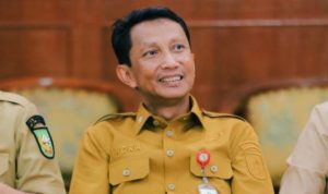 Kepala-Dinas-Perpustakaan-dan-Kearsipan-Provinsi-Riau,-Indra,-SE,-MSi,-MM-(Dok.-Riau-Media-Center)
