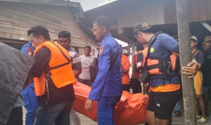 Korban-kecelakaan-kapal-pompong-yang-tenggelam-dalam-kondisi-meninggal-dunia.-(Dok.-Riau-Aktual)