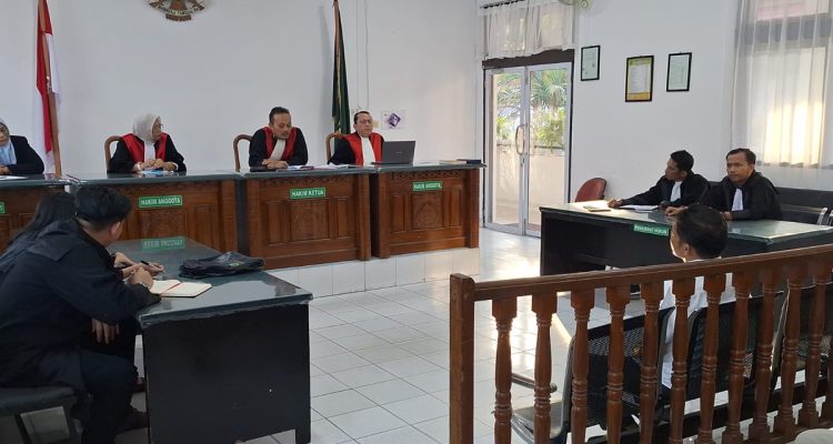 Majelis-hakim-Pengadilan-Tipikor-menjatuhkan-vonis-11-tahun-penjara-kepada-mantan-Direktur-Utama-PT-SPRH,-Rahman.-(Dok.-Riau-Aktual)