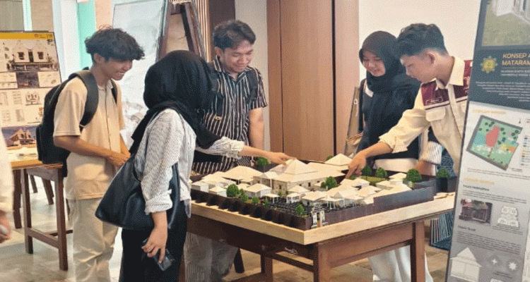 Pameran-UWM