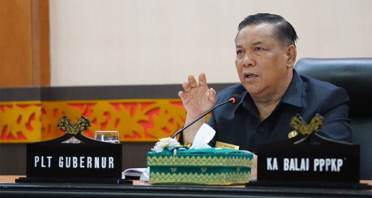 Pelaksana-Tugas-(Plt)-Gubernur-Riau,-SF-Hariyanto-(Dok.-Riau-Media-Center)