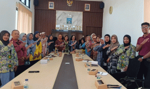 Pendampingan-UWM-Wujudkan-UMKM-Banyuraden-Naik-Kelas-(Dok.-UWM)