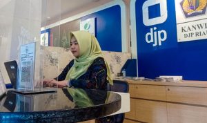 Pengawai-Kanwil-DJP-Riau-Tengah-Bekerja-(Dok.-Riau-Aktual)