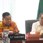 Plt-Gubernur-Riau,-SF-Hariyanto-(kiri)-(Dok.-Riau-Media-Center)