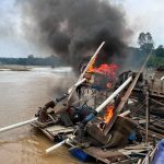 Polsek-Cerenti-bersama-TNI-dan-Pemerintah-Kecamatan-Cerenti-kembali-menertibkan-PETI-di-sepanjang-aliran-Sungai-Kuantan-(Dok.-Riau-Aktual)