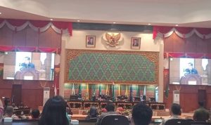 SF-Hariyanto-Murka,-Banyak-OPD-Tak-Hadir-di-Paripurna-LPJ-Tahun-2025-(Dok.-Cakaplah)