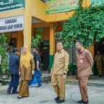 Tinjau-MPLS,-Wawako-Pekanbaru-Tegaskan-Jangan-Sampai-Ada-Aksi-Perundungan-(Dok.-Riau-Aktual)