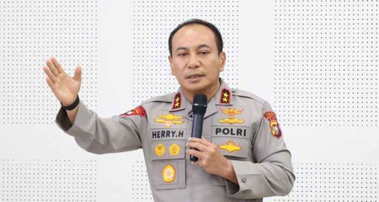 Kapolda-Riau-Irjen-Herry-Heryawan-(Dok.-Cakaplah)