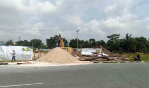 Pekerjaan-pembangunan-Simpang-Sebidang-Arifin-Ahmad---Sudirman-tengah-berlangsung-(Dok.-Riau-Aktual)