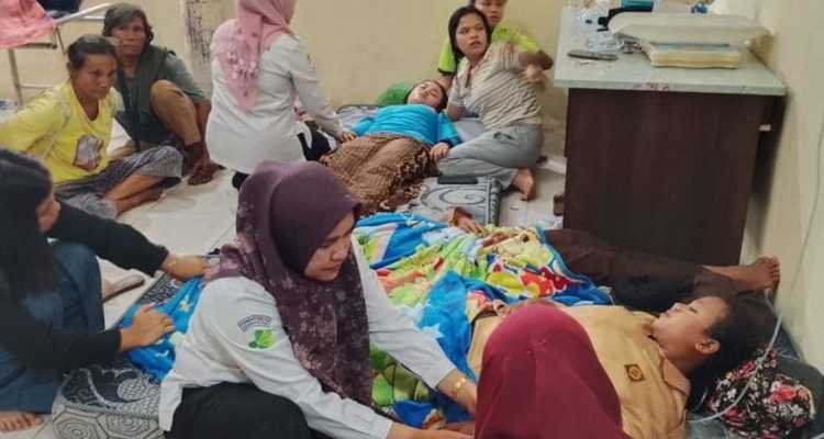 Pelajar-SMKN-1-Tapung-Hulu-di-Kampar-diduga-keracunan-usai-santap-MBG-(Dok.-Riau-Aktual)