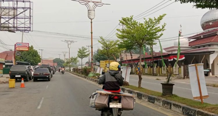 Sudah-Tiga-Hari-Kualitas-Udara-di-Kuansing-Tidak-Sehat,-Diskes-Imbau-Kurangi-Aktivitas-di-Luar-Rumah-(Dok.-Riaupos)