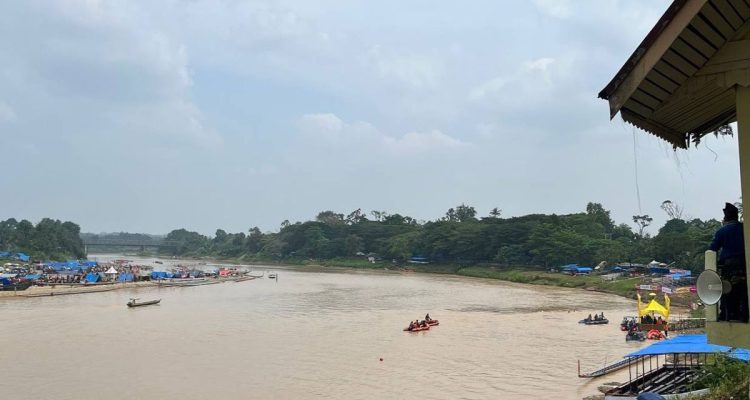 Tepian-Narosa-Jadi-Destinasi-Penggerak-Ekonomi-UMKM-(Dok.-Riau-Aktual)