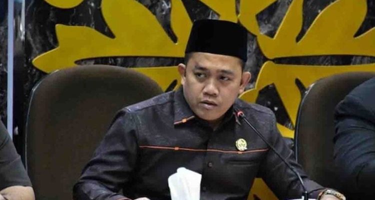 Ketua-DPRD-Pekanbaru-Muhammad-Isa-Lahamid-(Dok.-Cakaplah)