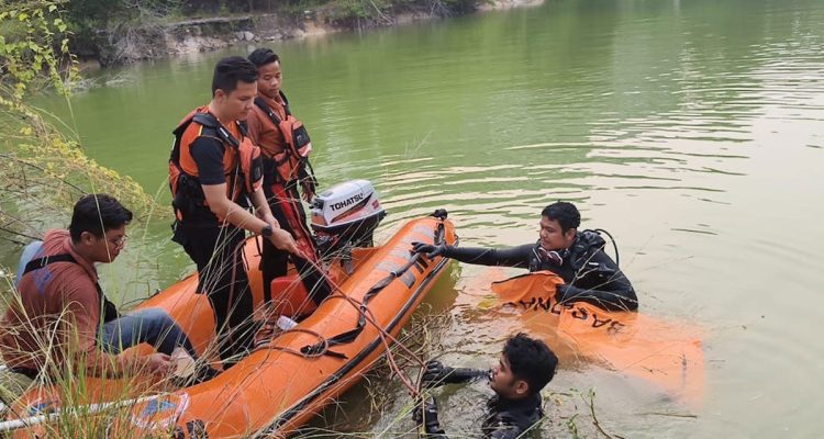 Korban-Tenggelam-di-Bekas-Galian-Green-City-Pekanbaru-Ditemukan-Tim-Sar-(Dok.-Riau-Aktual)