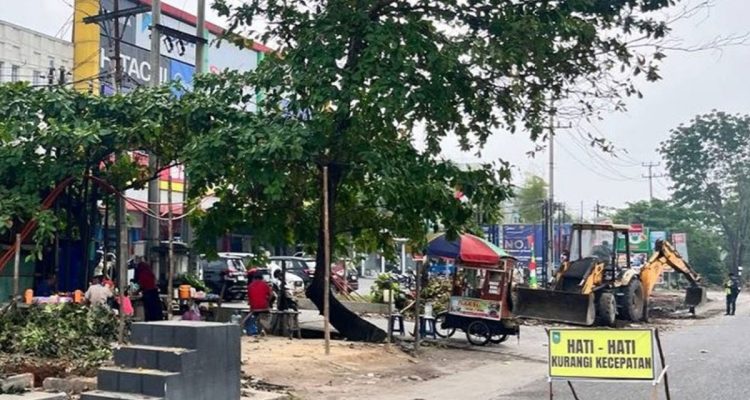 Pelebaran-Jalan-Tuanku-Tambusai-Mulai-Dilakukan,-Setiap-Arah-Akan-Ada-Empat-Lajur-(Dok.-Cakaplah)