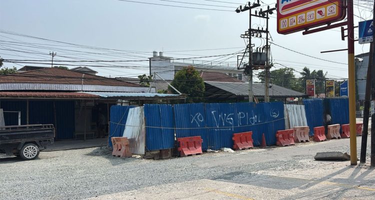 Proses-perbaikan-bekas-galian-IPAL-di-Jalan-Cempaka-(Dok.-Riau-Aktual)