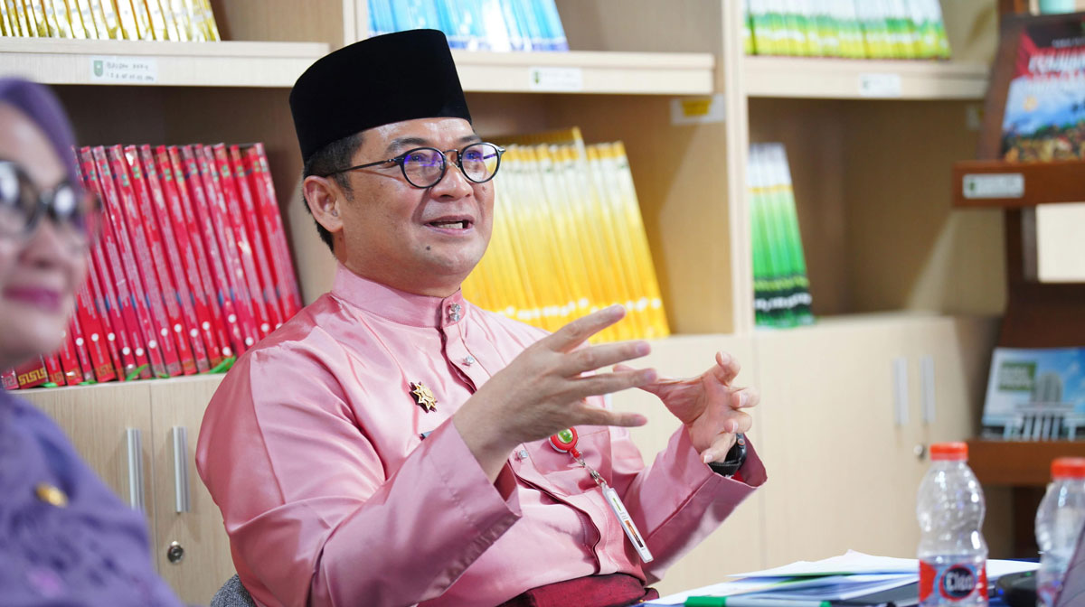 Sekretaris-Daerah-Provinsi-(Sekdaprov)-Riau-Syahrial-Abdi-(Dok.-Riau-Media-Center)