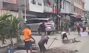 Tangkapan-layar-video-galian-yang-dilakukan-oleh-sejumlah-pekerja.-(Dok.-Riau-Aktual)