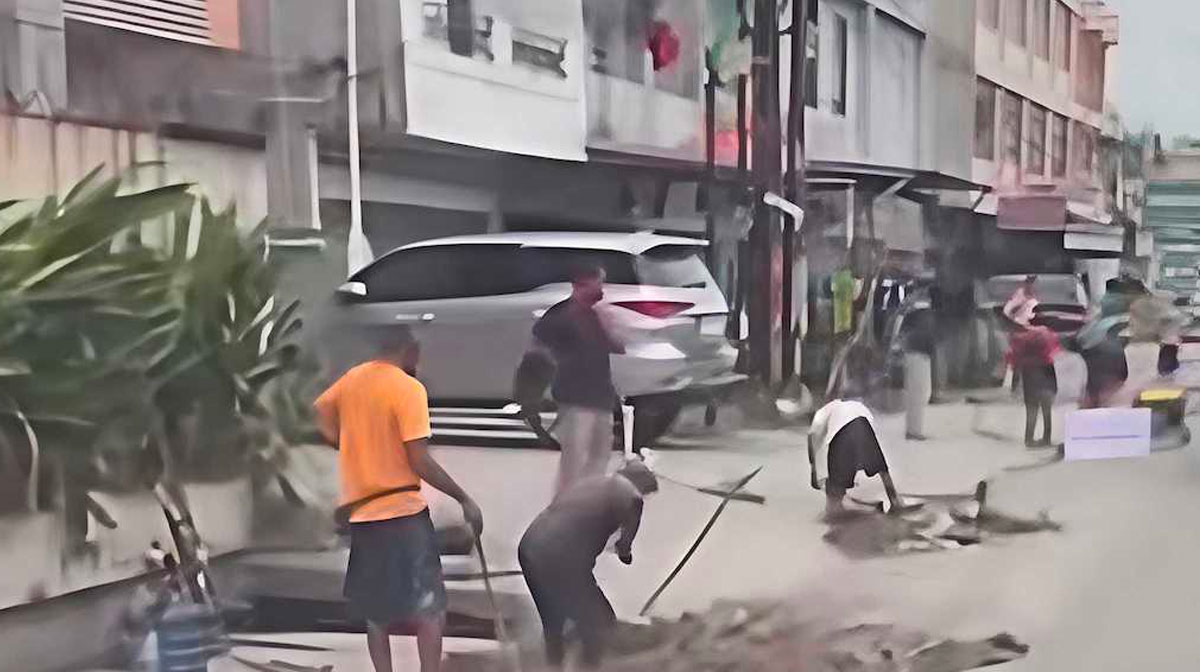 Tangkapan-layar-video-galian-yang-dilakukan-oleh-sejumlah-pekerja.-(Dok.-Riau-Aktual)