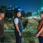 Wali-Kota-Pekanbaru,-Agung-Nugroho-didampingi-Kepala-Dinas-PUPR-Pekanbaru,-Edward-Riansyah-meninjau-pekerjaan-pembangunan-jalan-Simpang-Sebidang-Arifin-Ahmad-beberapa-waktu-lalu.-(Dok.-Pemko-Pekanbaru)
