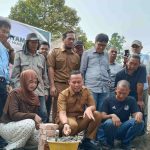Wali-Kota-Pekanbaru,-Agung-Nugroho-meletakkan-batu-pertama-pembangunan-rumah-(Dok.-Riau-Aktual)