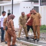 Wali-Kota-Pekanbaru,-Agung-Nugroho-meninjau-kondisi-Jalan-Embun-Pagi.-(Dok.-Riau-Aktual)