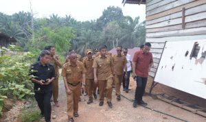 Bupati-Kampar-Ahmad-Yuzar-turun-langsung-menjemput-aspirasi-masyarakat-di-Kecamatan-Tapung-Hulu-(Dok.-Riau-Aktual)