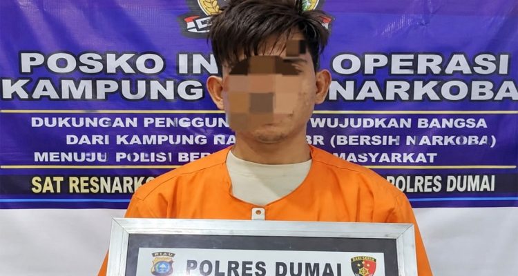Duduk-Santai-di-Taman-Bukit-Gelanggang,-Pria-di-Dumai-Diciduk-Bawa-17-Paket-Sabu-(Dok.-Riau-Aktual)