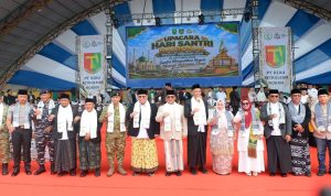 Hari-Santri-2026,-Sekda-Riau-Tekankan-Penguatan-Karakter-Generasi-Muda-(Dok.-Riau-Media-Center)